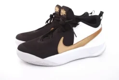 Nike TEAM HUSTELD D10 (GS) Kinder Sneaker schwarz gold S12 CW6735