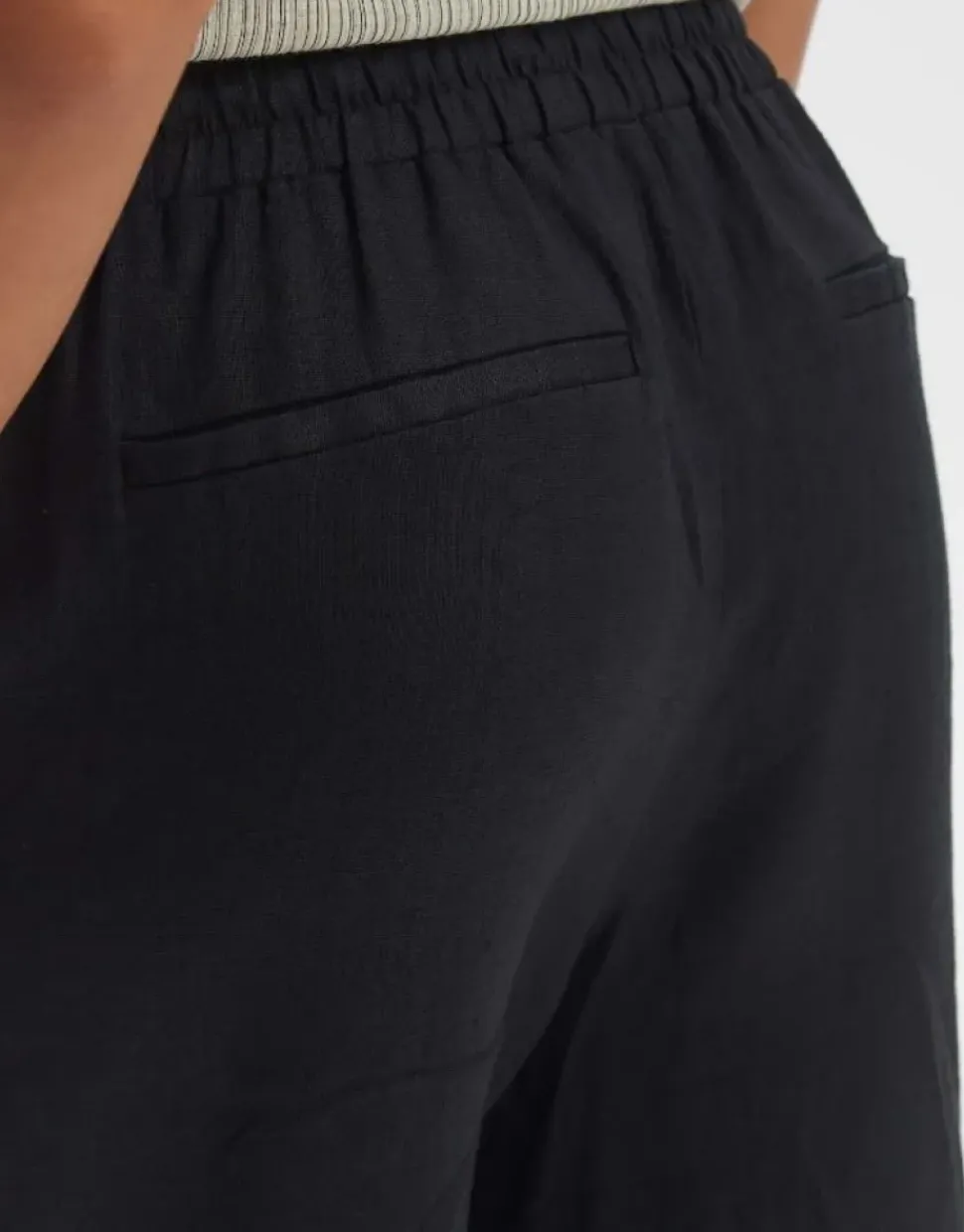 OPUS Leinenhose MAROU Wide Bundfalten schwarz S14 10178210671100