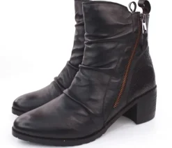 PETER ERIKSON Stiefelette Leder Zierfalten schwarz S23 CATHY-2301