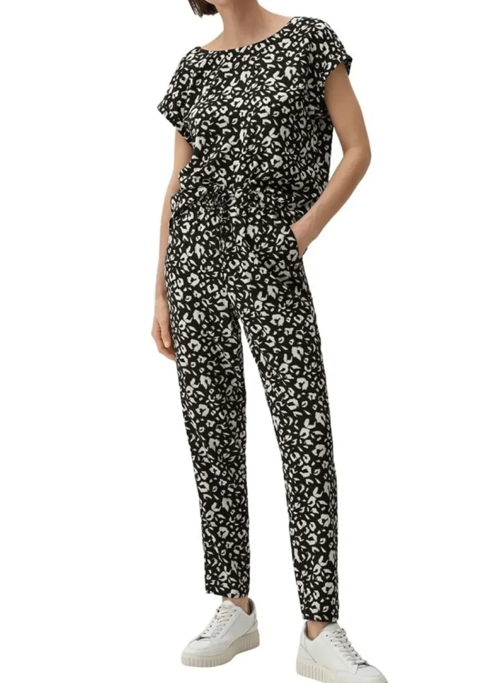 s.Oliver Viskosebluse mit Rückenausschnitt schwarz, weiß S13 2132617